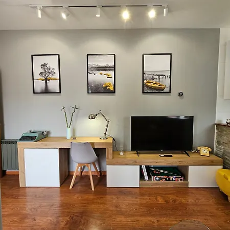 Romantico Con Terraza Y Piscina Villabanez (Cantabria)