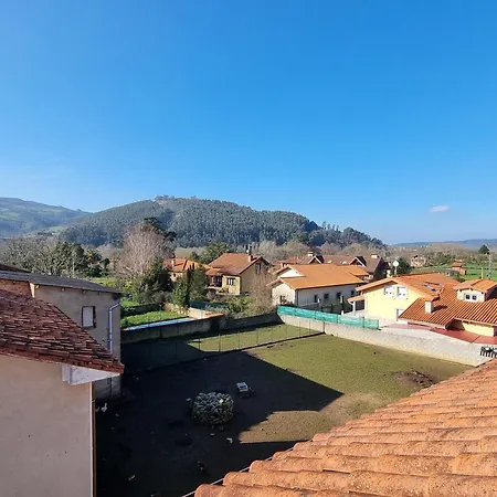 Apartmán Romantico Con Terraza Y Piscina Villabanez (Cantabria)