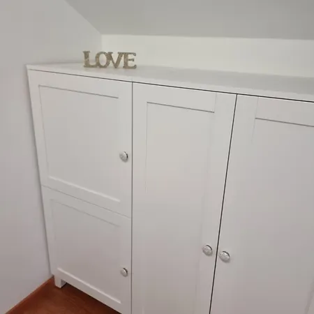 Apartment Romantico Con Terraza Y Piscina Villabanez (Cantabria)